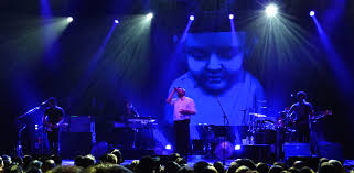 Elbow’s “My Sad Captains” (live) and “The Night Will Always Win” (Unofficial&nbsp;Slideshow)